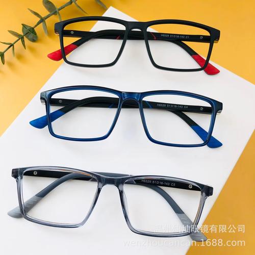 新款運(yùn)動(dòng)眼鏡工廠現(xiàn)貨批發(fā) 籃球鏡框可配近視，超輕TR90大框鏡架成銷售新寵